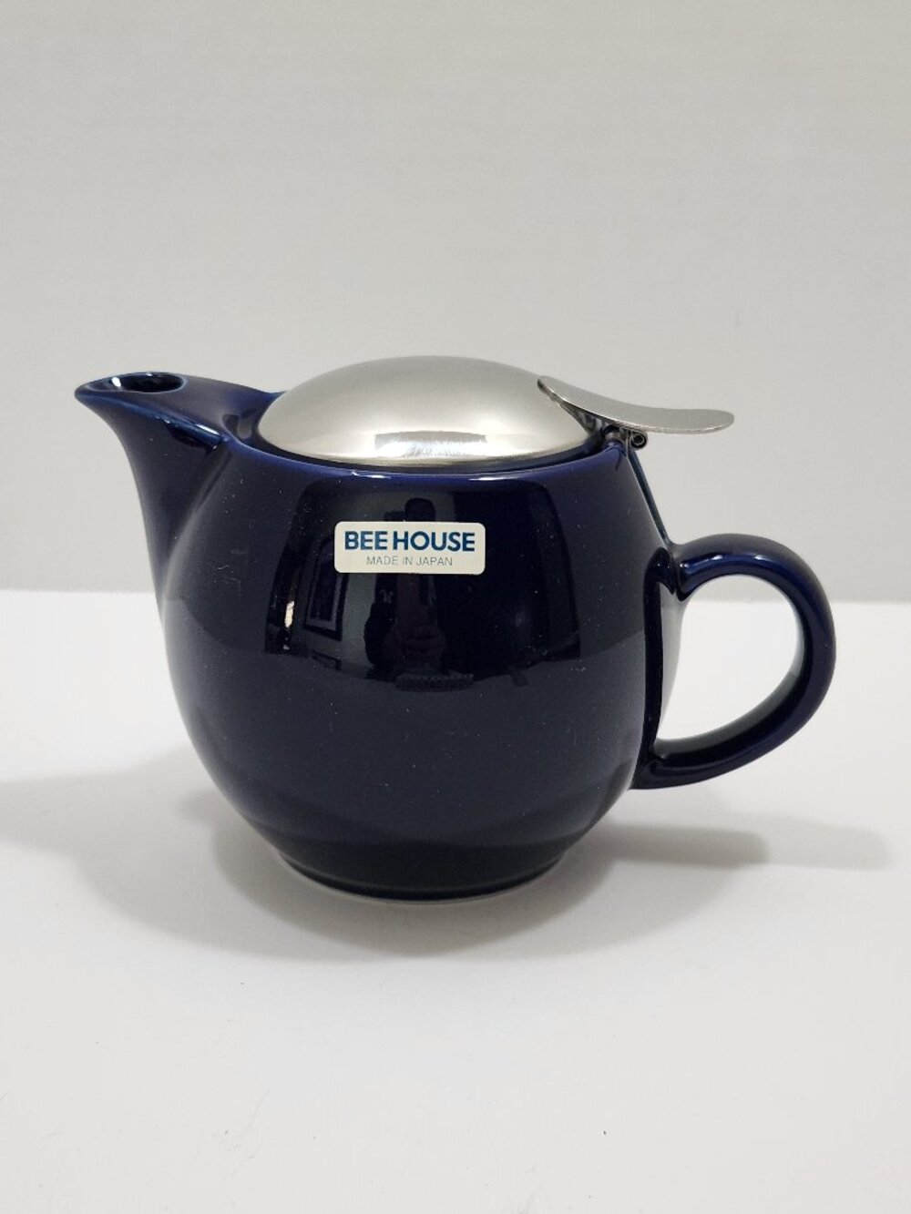 NIB Bee House/Zero Japan "Jeans Blue Glaze" Teapot 15 OZ./2-Cups W/Strainer